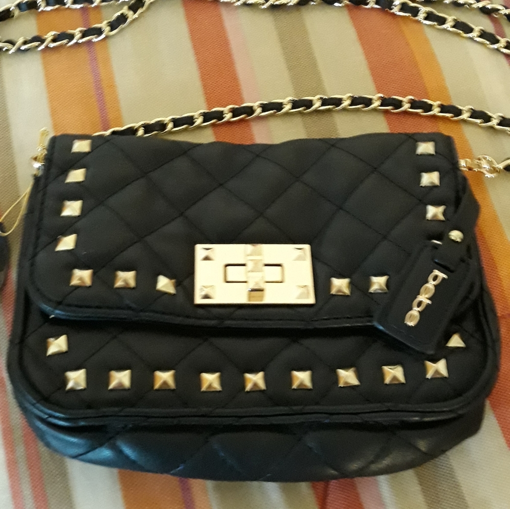 NWT BEBE BLACK QUILTED CROSSBODY BAG